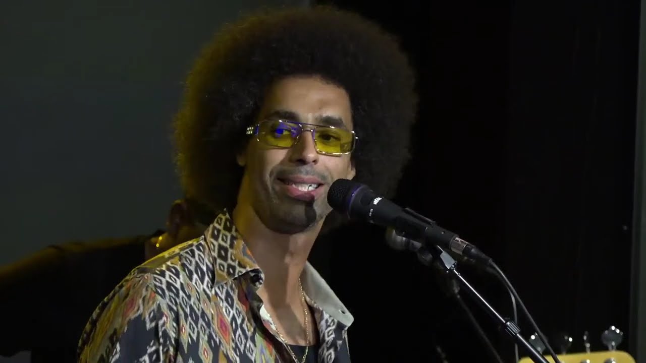 SELWYN BIRCHWOOD BAND - LIVE at The Fallout Shelter