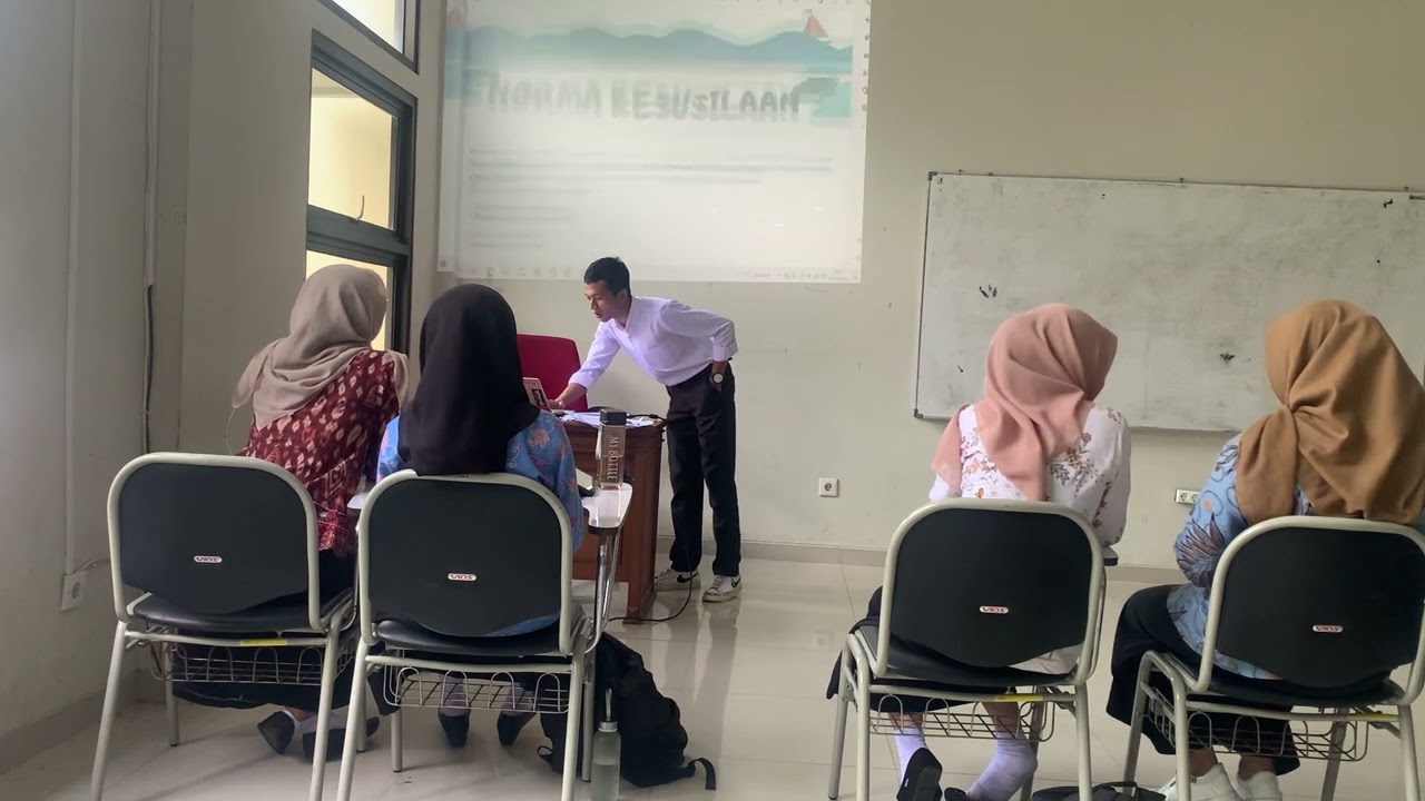 Simulasi Mengajar PPKn