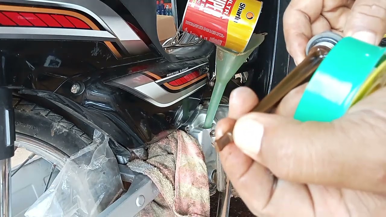 របៀបថែទាំប្រេងម៉ាស៊ីន Moto ដែល ប្រើចង្កឹះលេខ