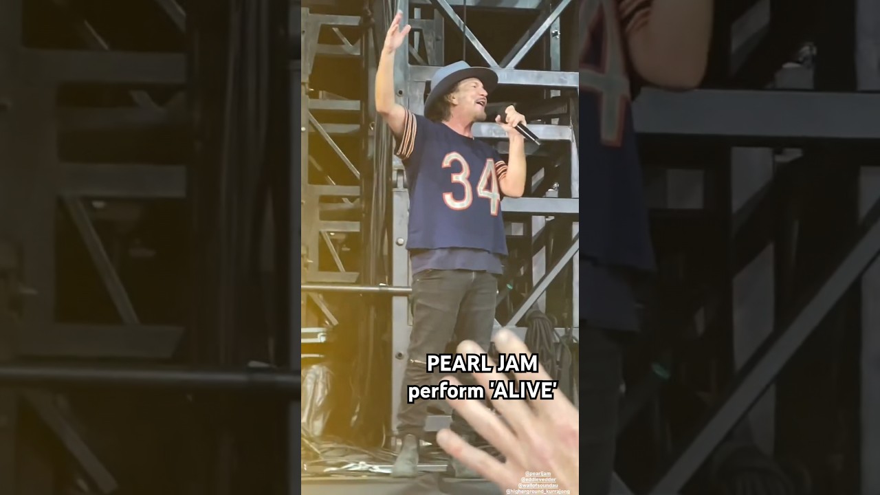 Pearl Jam performs 'Alive' in Sydney, Australia Nov 21, 2024 