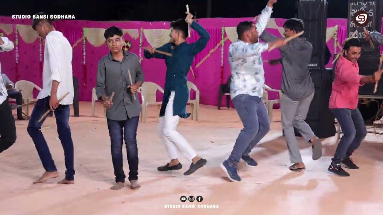 Dandiya Rass | Karavadra Family | Bhetkadi | Gujrati Lagan Geet | Studio Bansi Sodhana