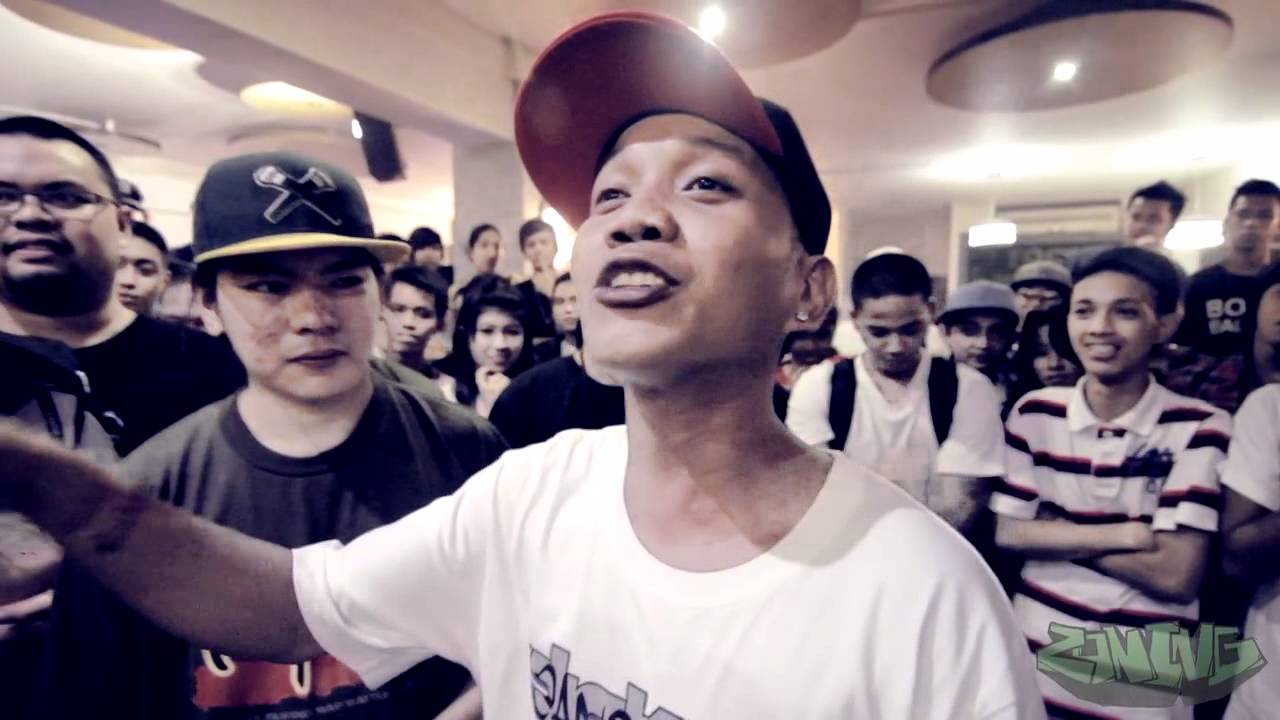 FlipTop - Smugglaz vs Caliber