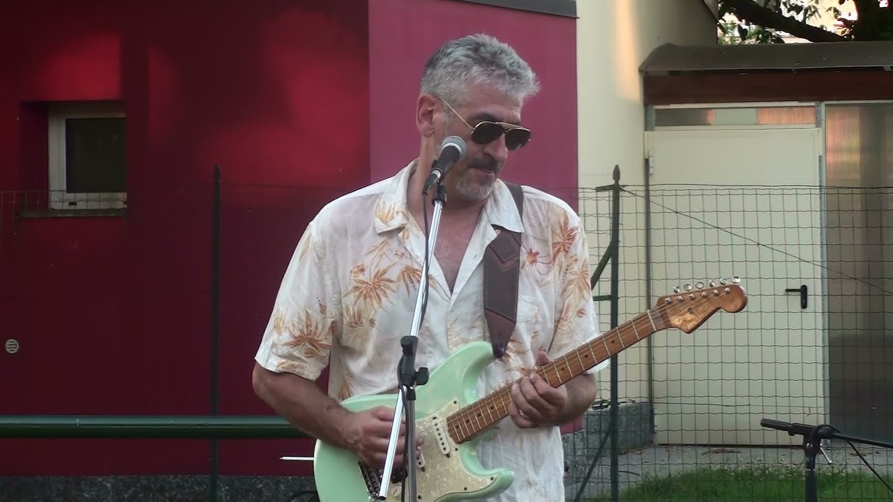 Gnola Blues band - She got me now - Borgarello (PV) 28/6/2015