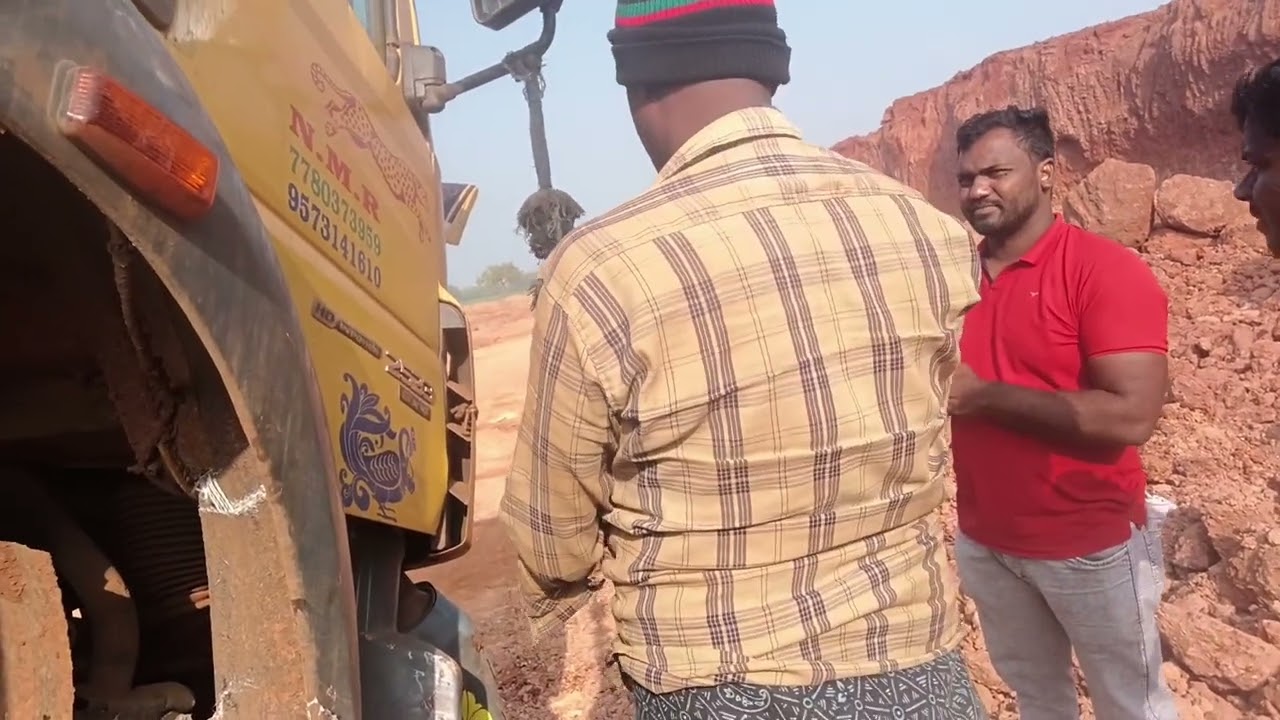 మన భారత బెంజ్ కి ఫుల్ డామేజ్ అయిపోయింది ఫ్రెండ్స్ నైట్I  హిటాచి వల్ల