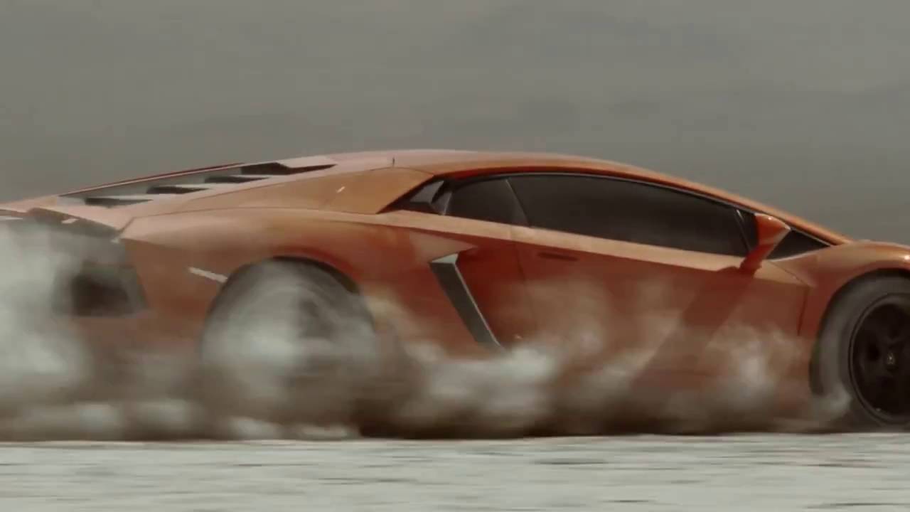 LAMBORGHINI AVENTADOR LP 700-4. A RELENTLESS FORCE