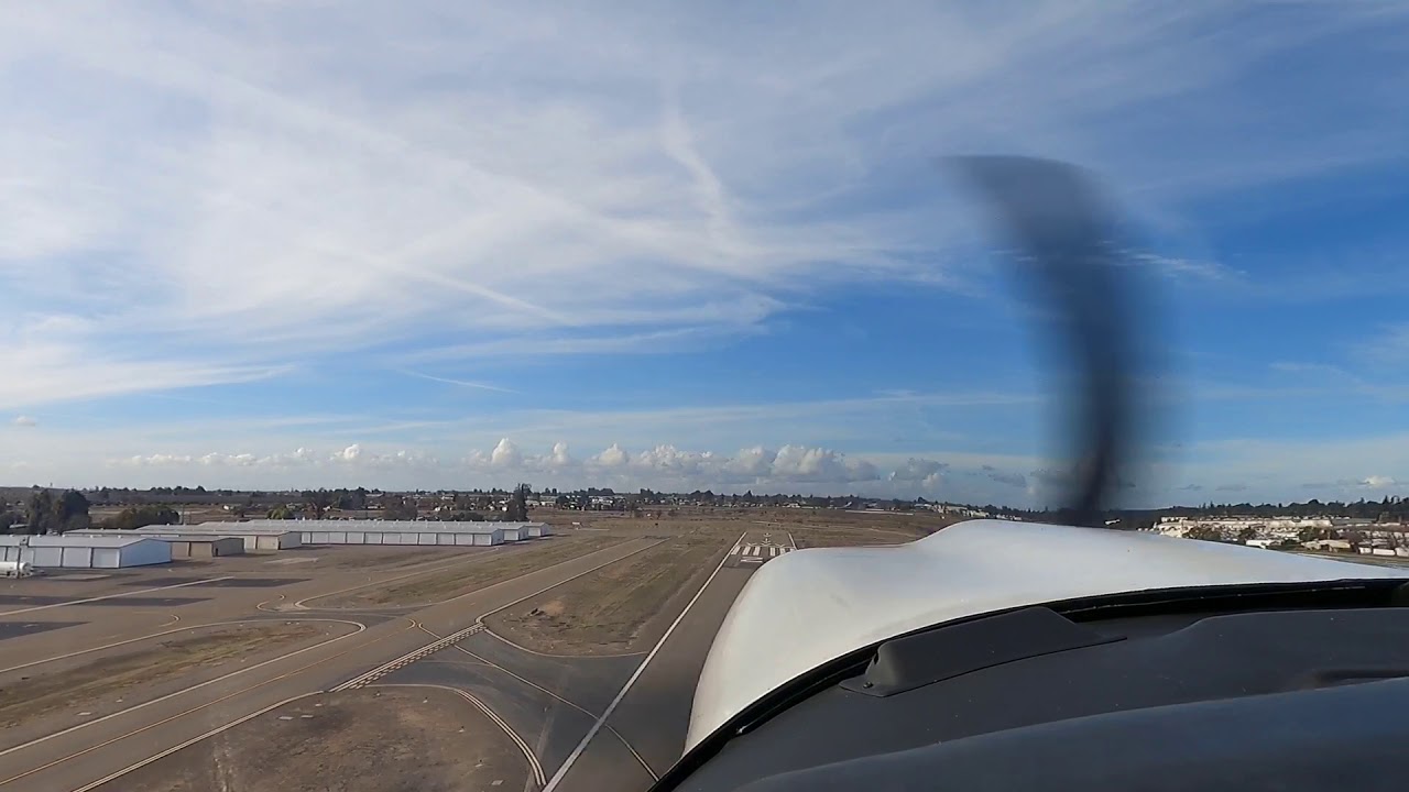 Flying the Pattern in a Piper Arrow IV