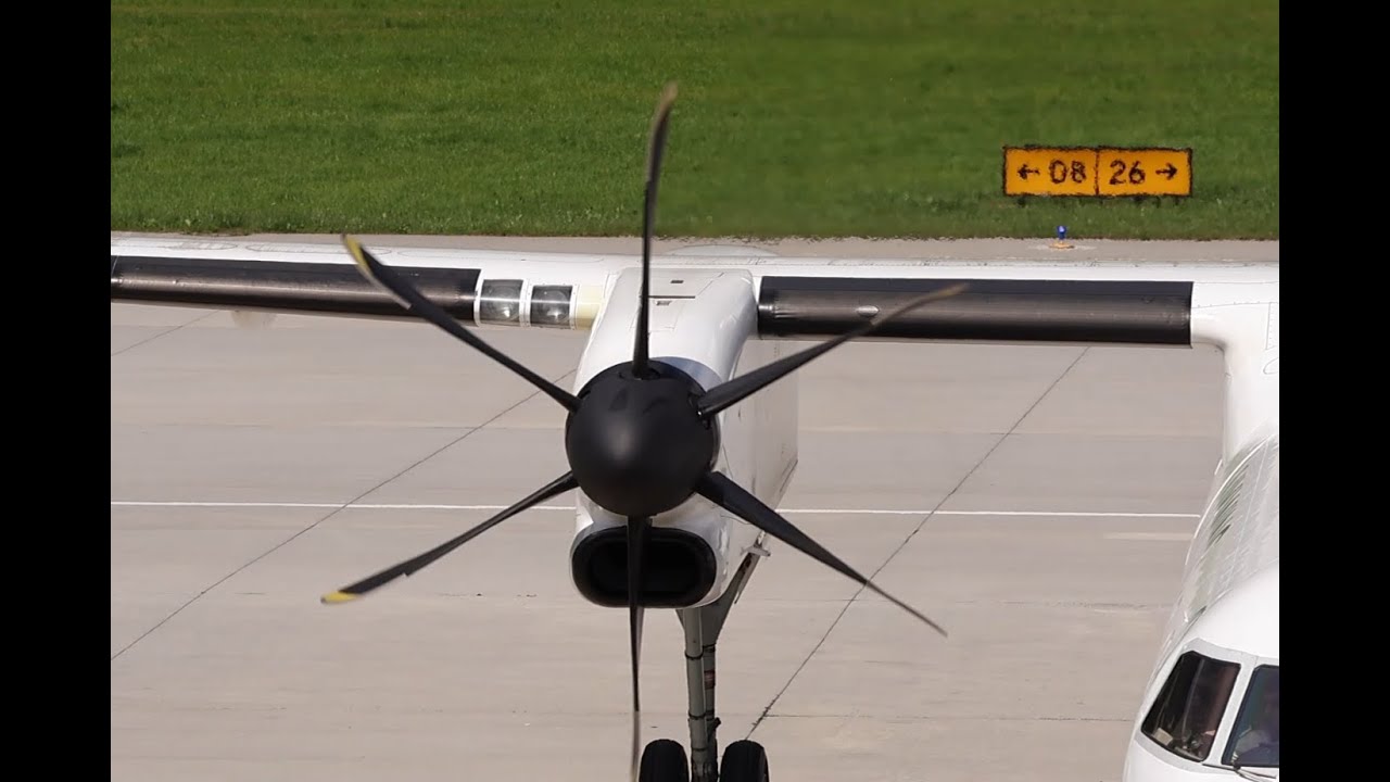 Dash 8 Engine start  |  Luxwing @ Innsbruck Airport