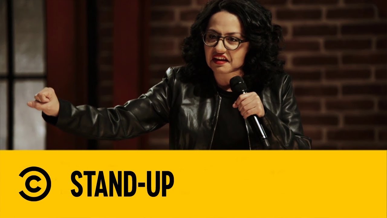 #StandUpNoComedyCentral - Carol Zoccoli e o mal de ser BAIXINHA!