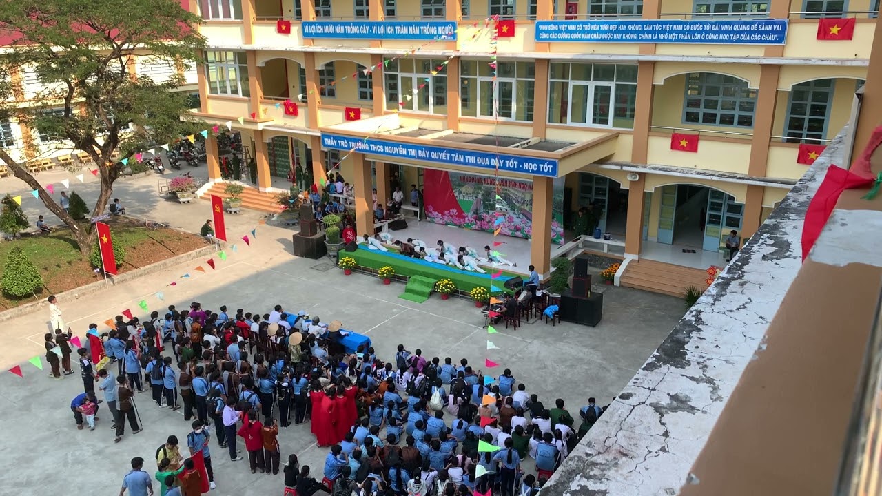 Biểu diễn văn nghệ của lớp 8/2 tại trường THCS NGUYỄN THỊ BẢY 🏫🩵