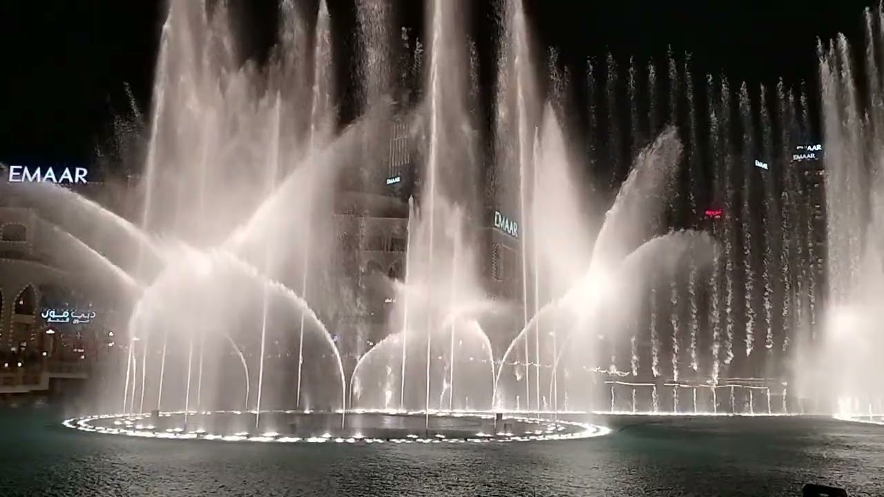 Burj khalifa water show it's unbelievable experience #dubai #skyfall