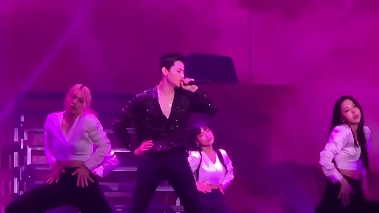 Jay B - Into You | Hot & Sexy Performance 😁 | Nostalgic FANCON 20220618