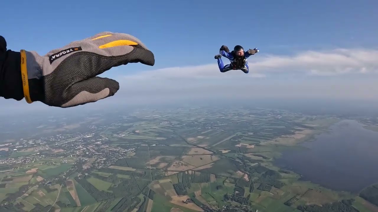 Oppilasviikon 7-12.7.2025 hyppyj&auml; Oulu Skydive Centerill&auml;