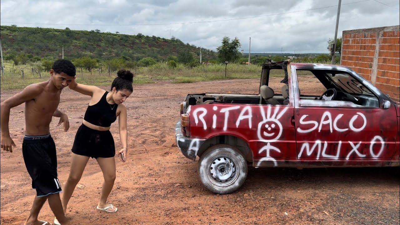 COLOCAM NOME DA EX DO BRUTINHO NO SEU CARRO e sua namorada fica furiosa