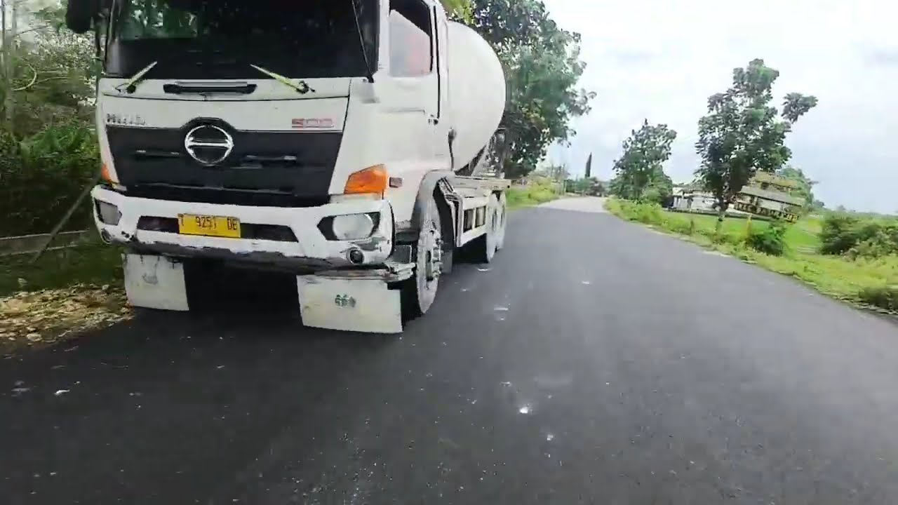 Vlog jalan jalan menikmati suasana jalan pedesaan suasana yang asri