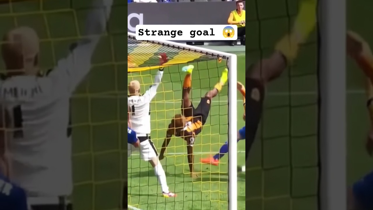 Strange purpose😱#football #skills #shorts #fyp #1jtview #trending