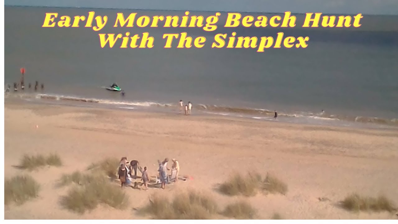 Early Morning on Lowestoft Beach With The Simplex