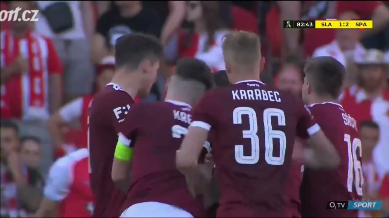Adam Hložek's beautiful free kick! | Sparta Prague vs Slavia Prague
