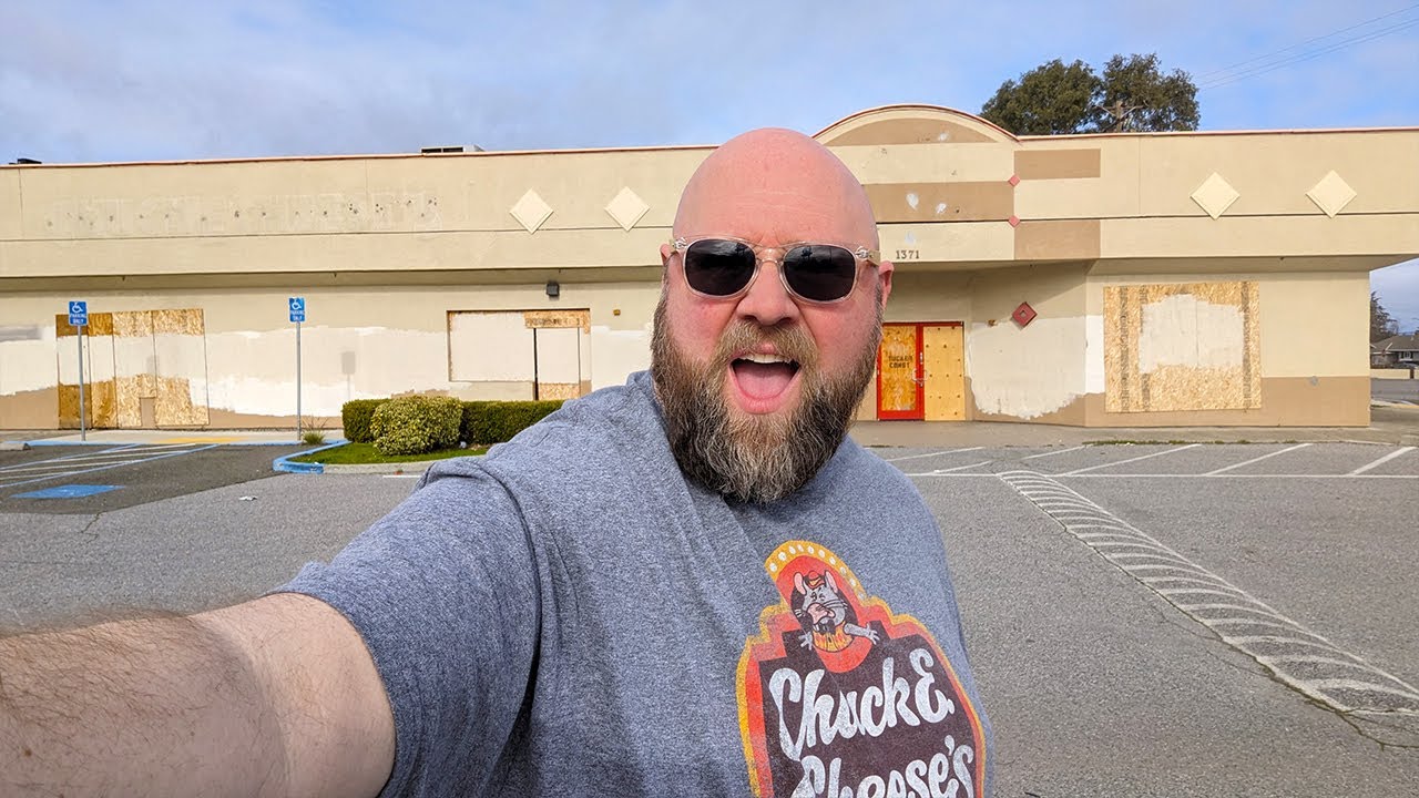 I Visit The Abandoned 2nd Location Of Chuck E. Cheese's PTT On Kooser Rd In San Jose, CA