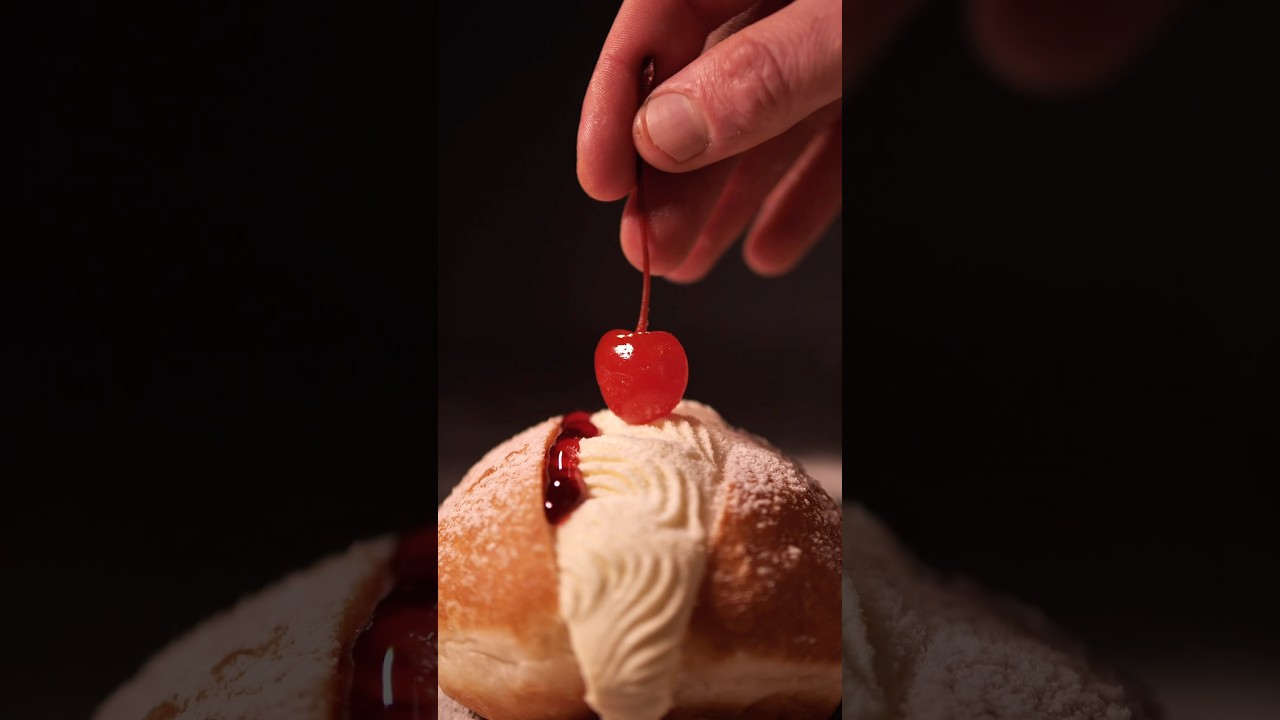 I&rsquo;ll play you like I play my piano #piano #donutdaddy #jamandcream