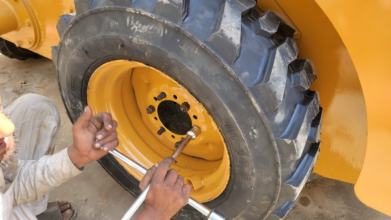 Bobcat 10.16.5 Skid Steer Mini Loader Tires for Sale in Karachi Pakistan