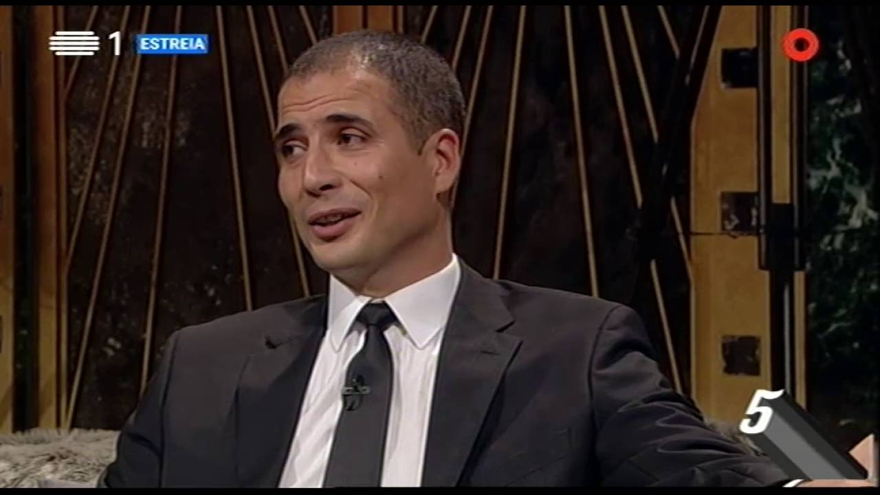 Ricardo AraújoPereira: “Se eu tivesse uma maçã podre à mão, aquela testa não me escapava” | RTP