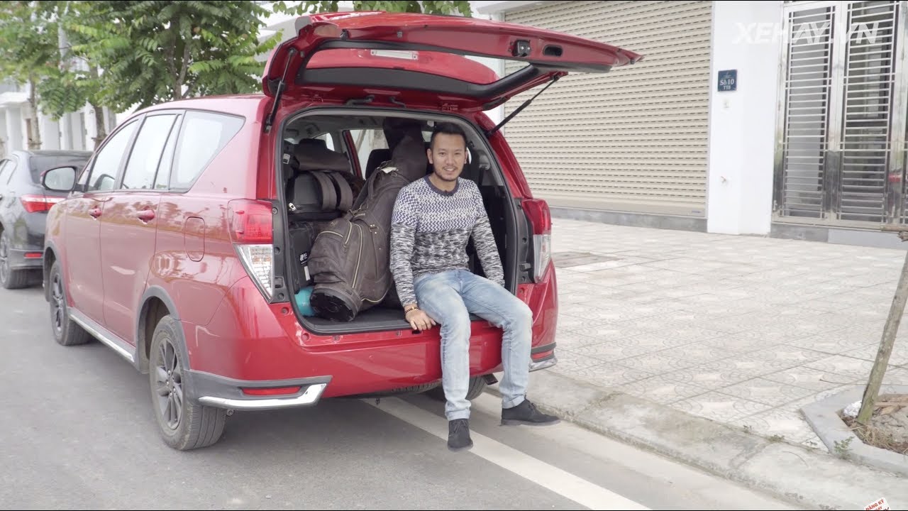 Đánh giá xe Toyota Innova Venturer - MPV 8 chỗ hút khách tại Việt Nam |XEHAY.VN|