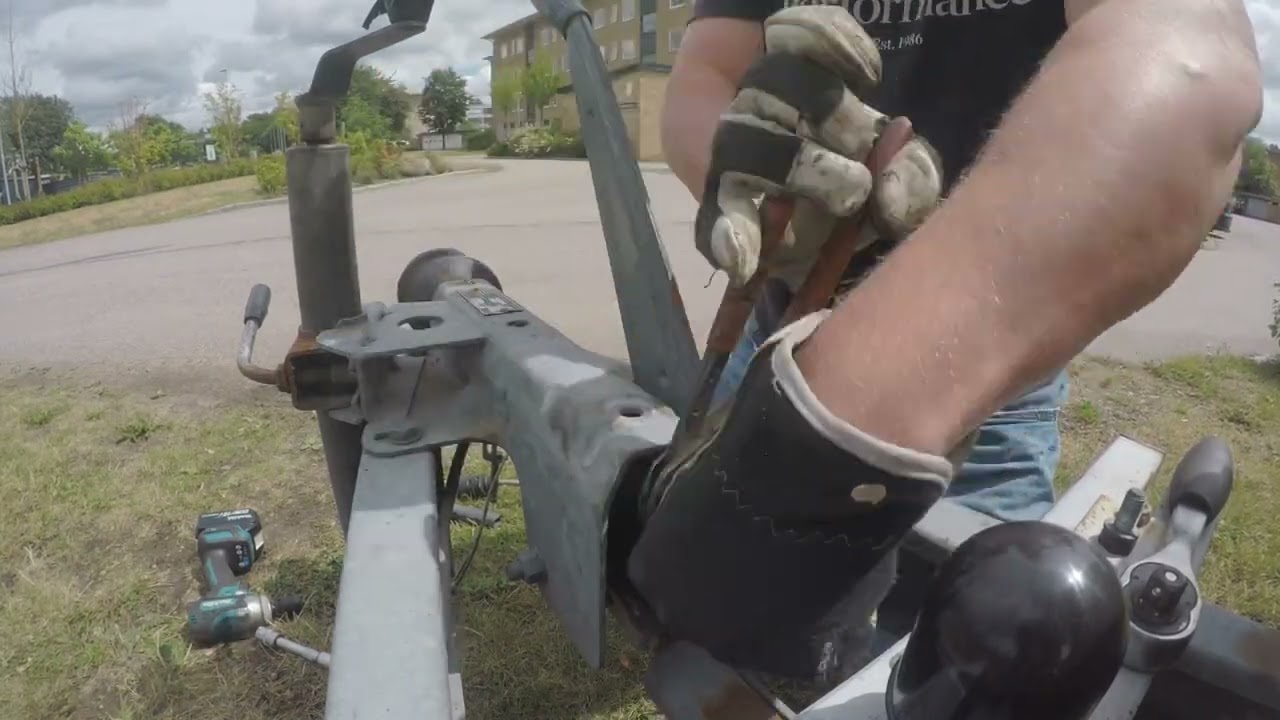 Trailer damper exchange