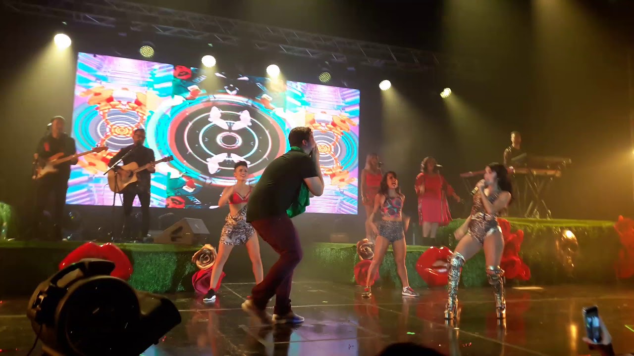 Caliente - Lali en Cordoba #BRAVATour