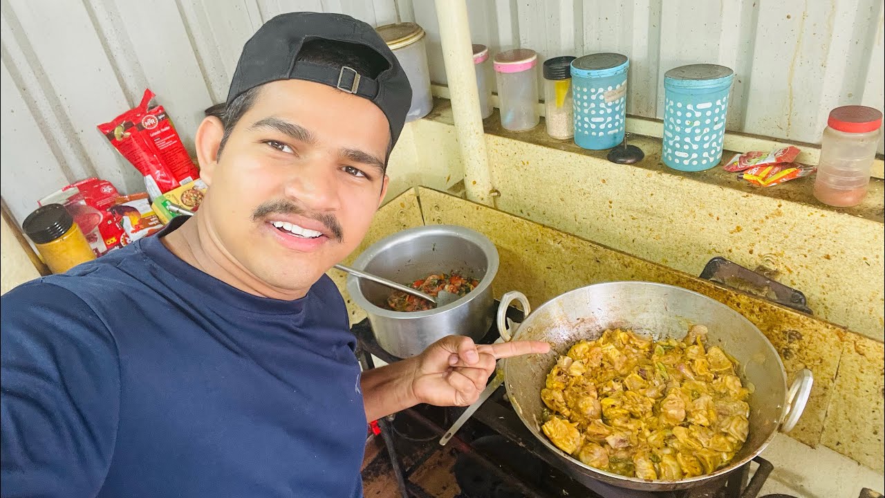 Aaj Banega PG Style Chicken and kushka Rice 😍 || Bengaluru PG || #vlog 