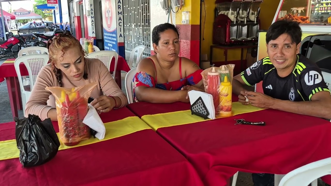 Se llego la hora de la comida todos están felices
