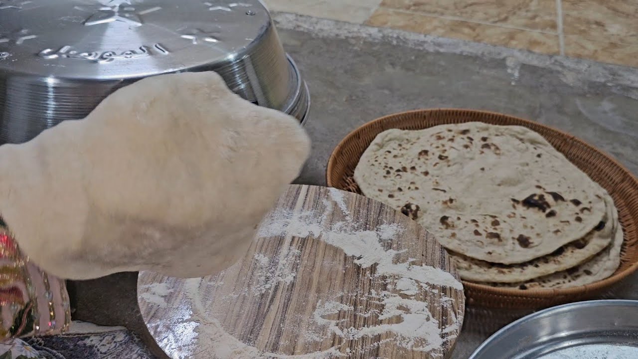 #روتين رجعت للخبز من بعد سنه ونص شون كبسه تنوري الجديد❤️