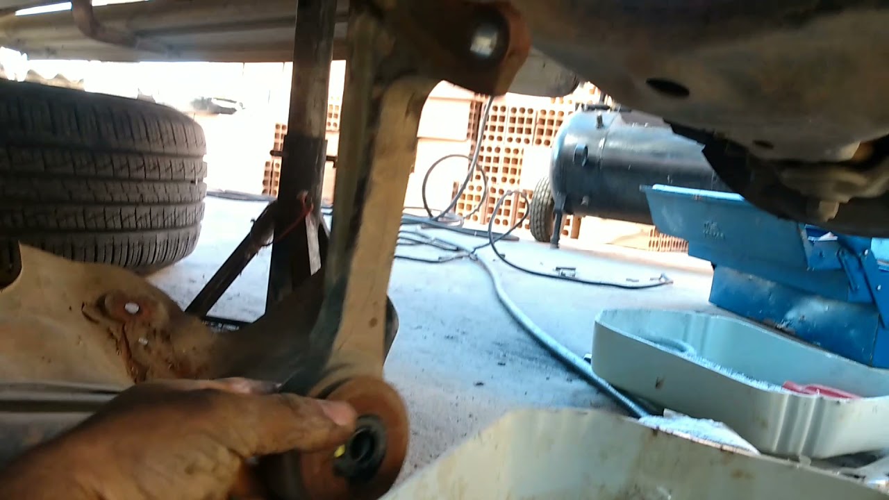 Manutenção na caixa da direção da Hilux ( Parte 1 )