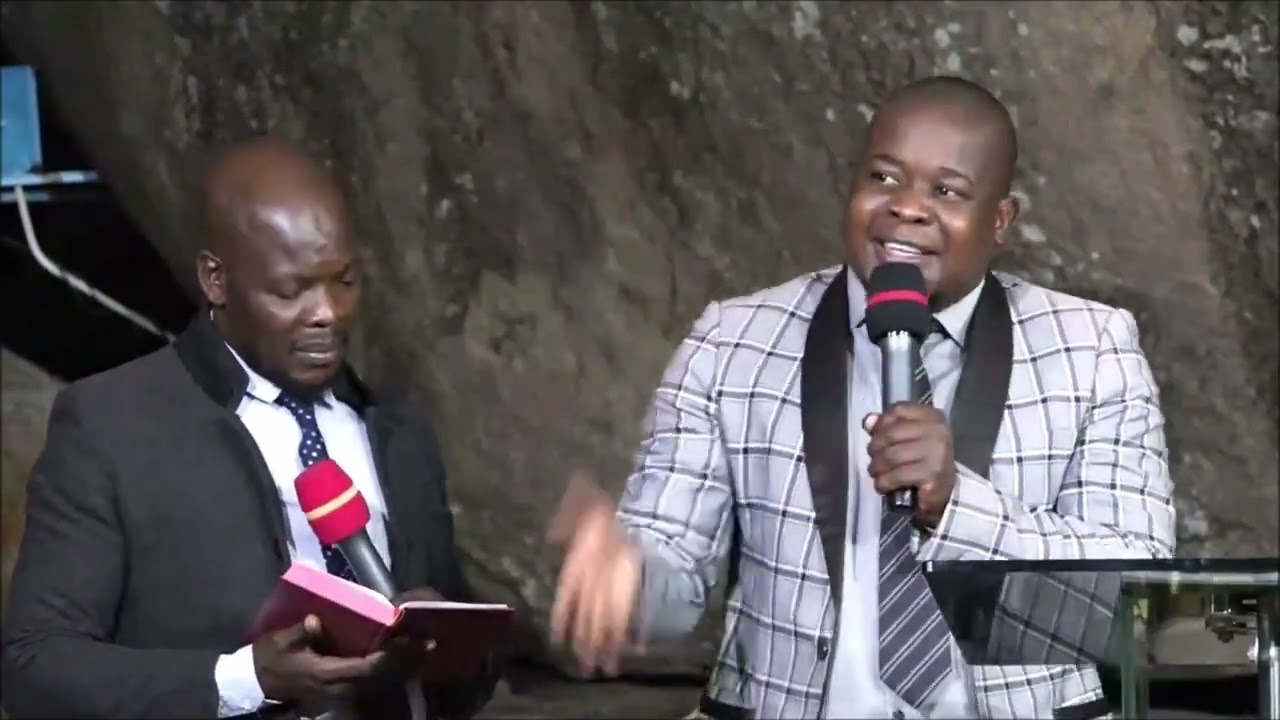 Pastor Mazhawidza II Mwari Anovimba Newe Kusvika Papi II Advent World Media