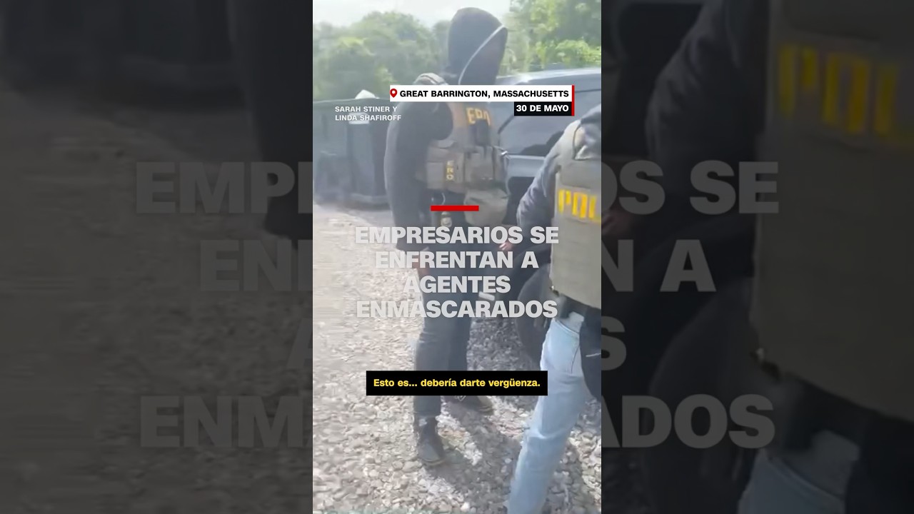 Empresarios se enfrentan a agentes enmascarados