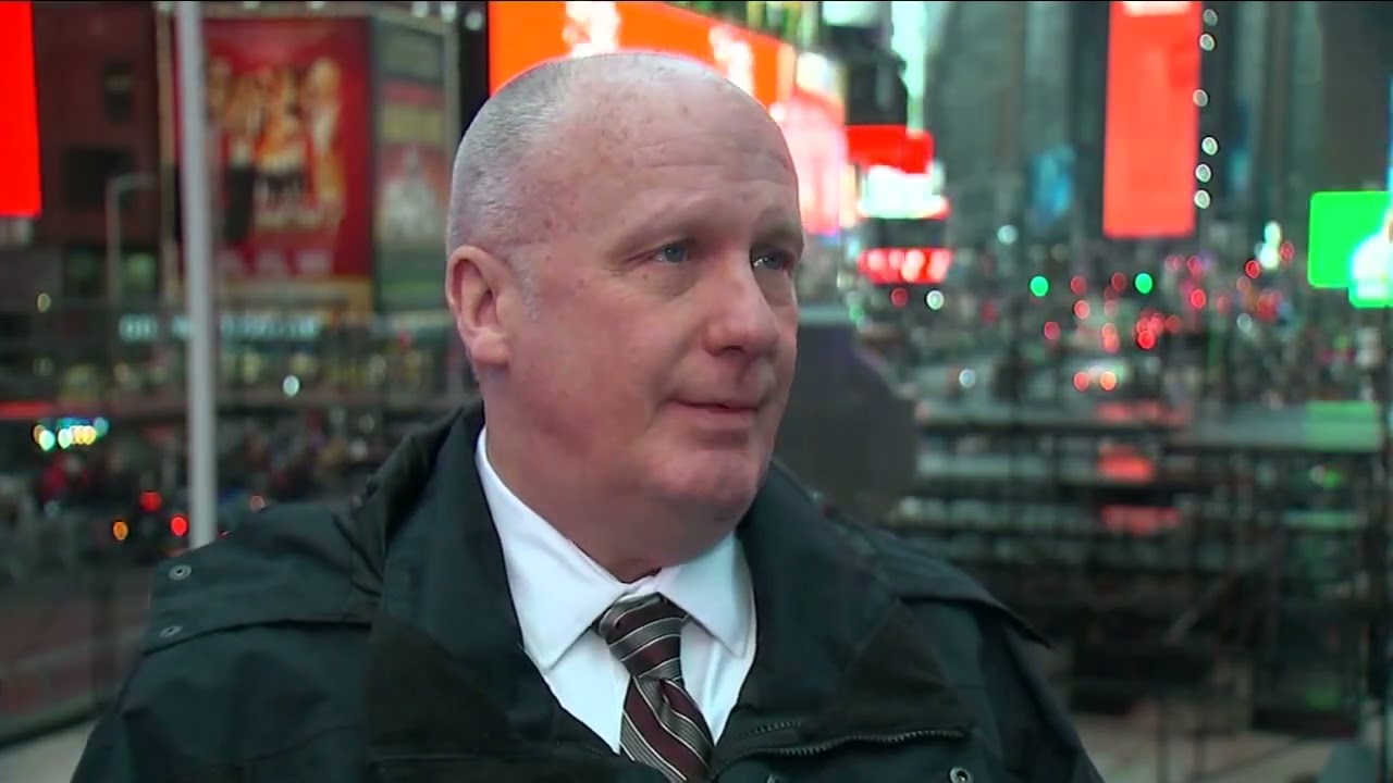 NYPD steps up security in Times Square for New Year's Eve
