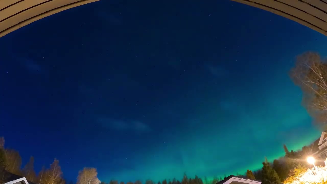 Northen lights and night sky 12.10.25