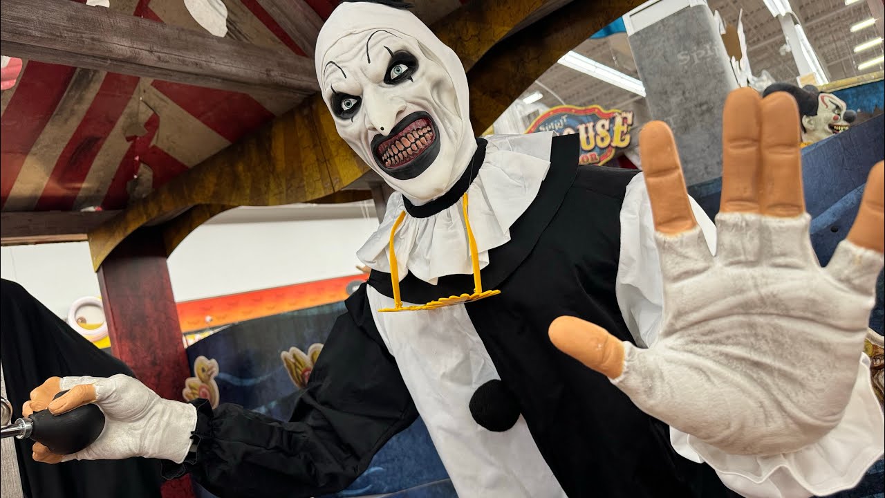 SPIRIT HALLOWEEN 2024 | Animatronics, Props, & Horror Decor
