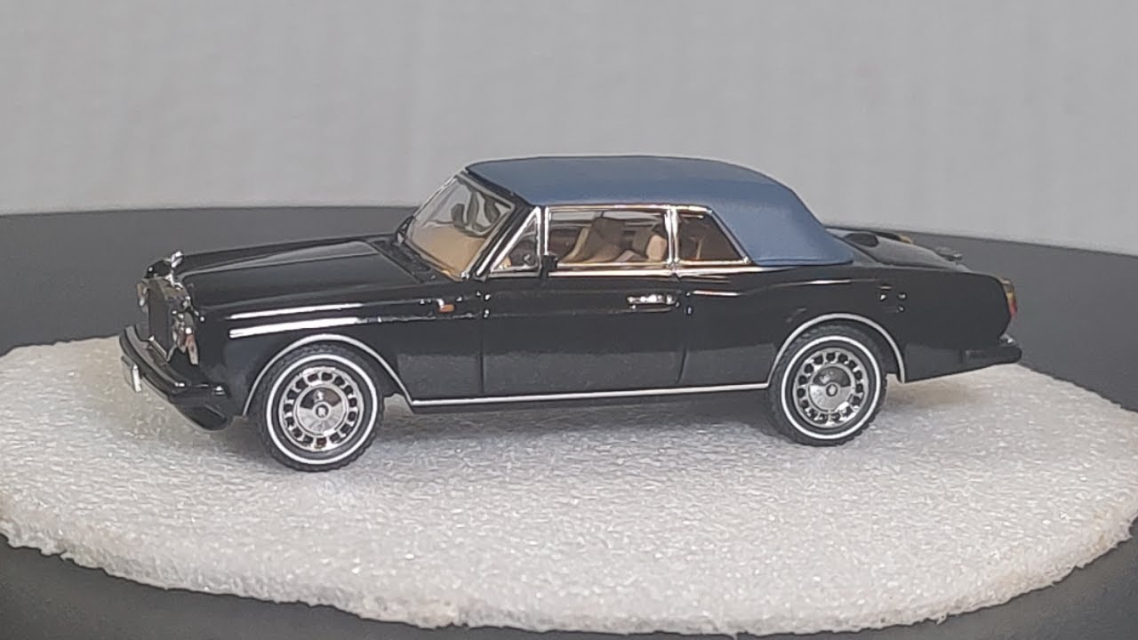 GFCC 1993 Rolls-Royce Corniche IV Black/Blue