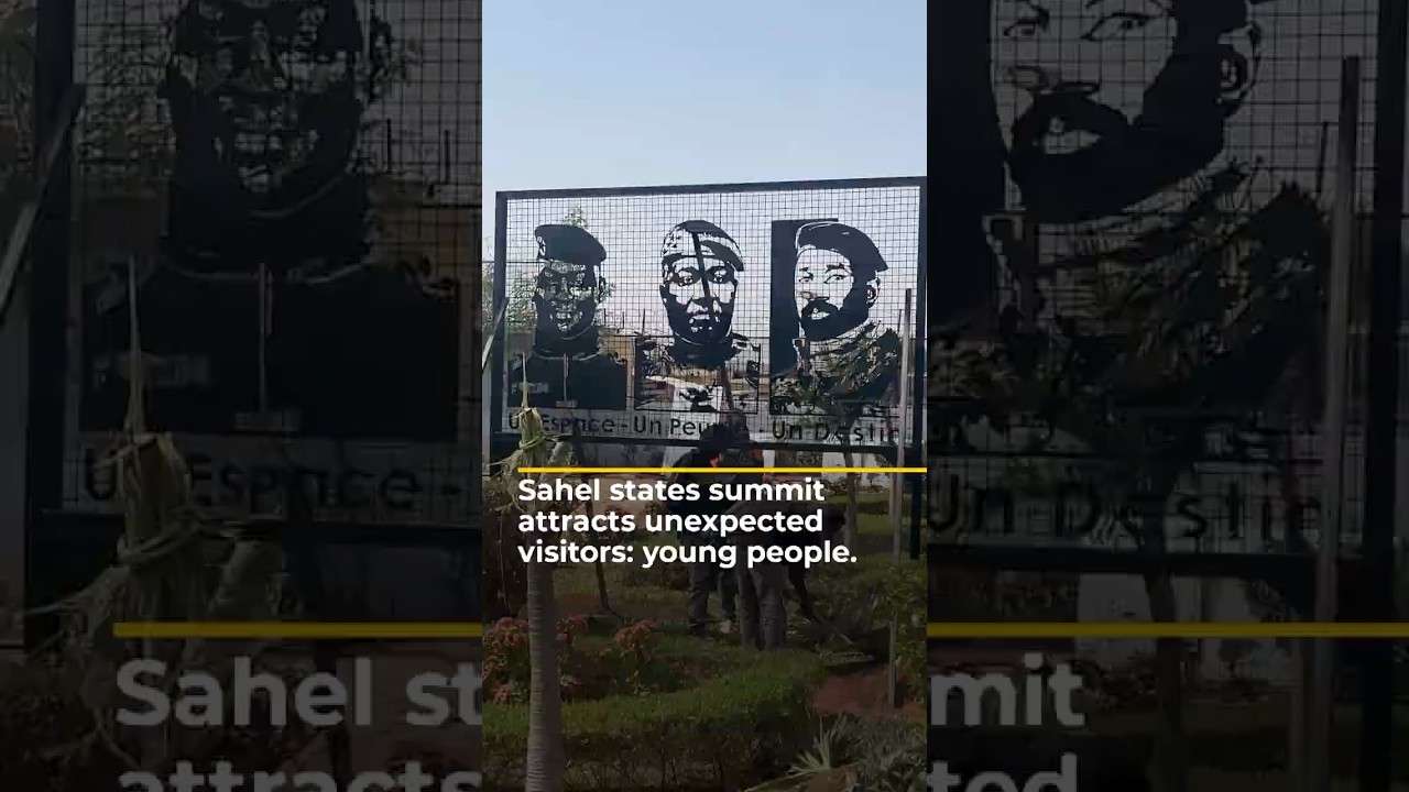 Sahel states summit attracts unexpected visitors: young people. | AJ #shorts