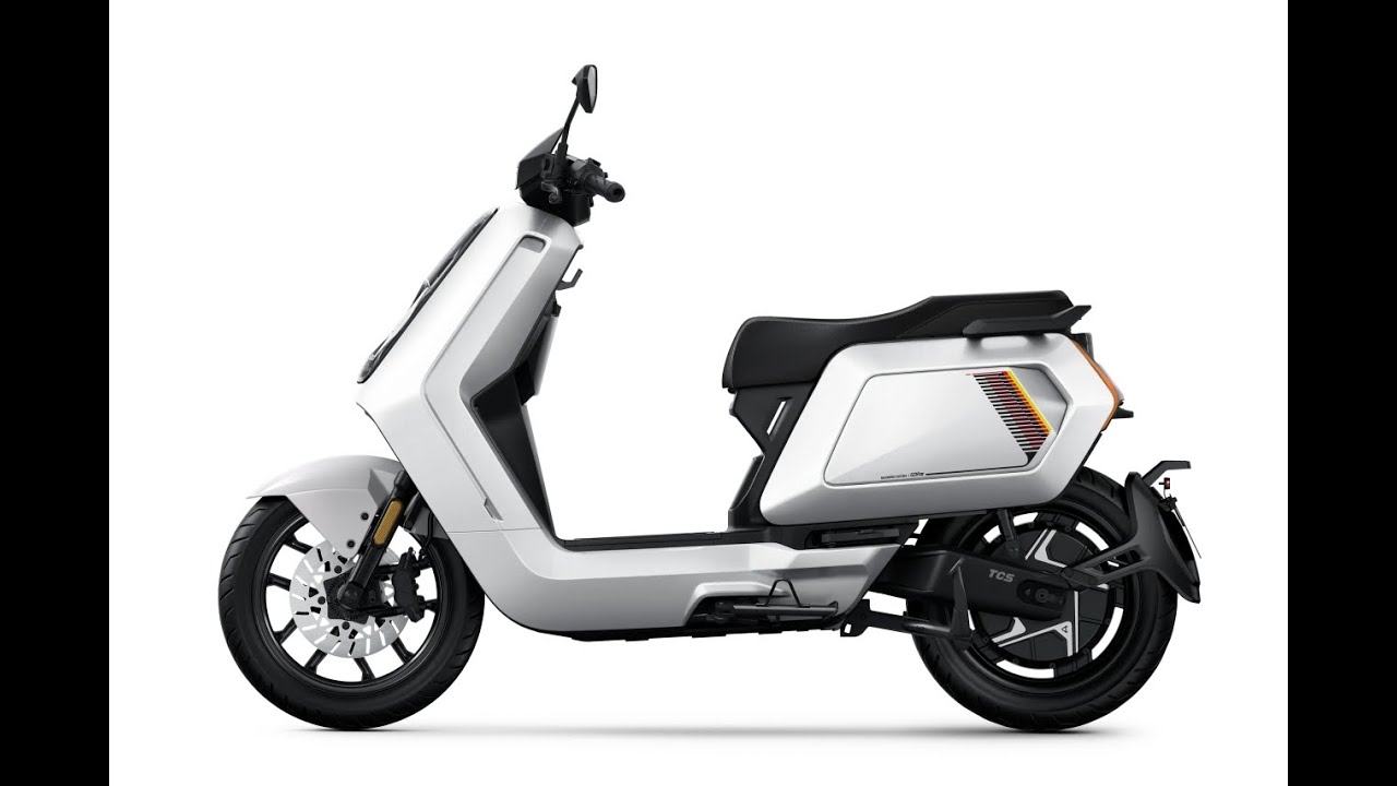 Электрический мопед NIU NQiX 500 мощностью 9,9 кВт — снимок EICMA 2025 — 4K : Green-Mopeds.com