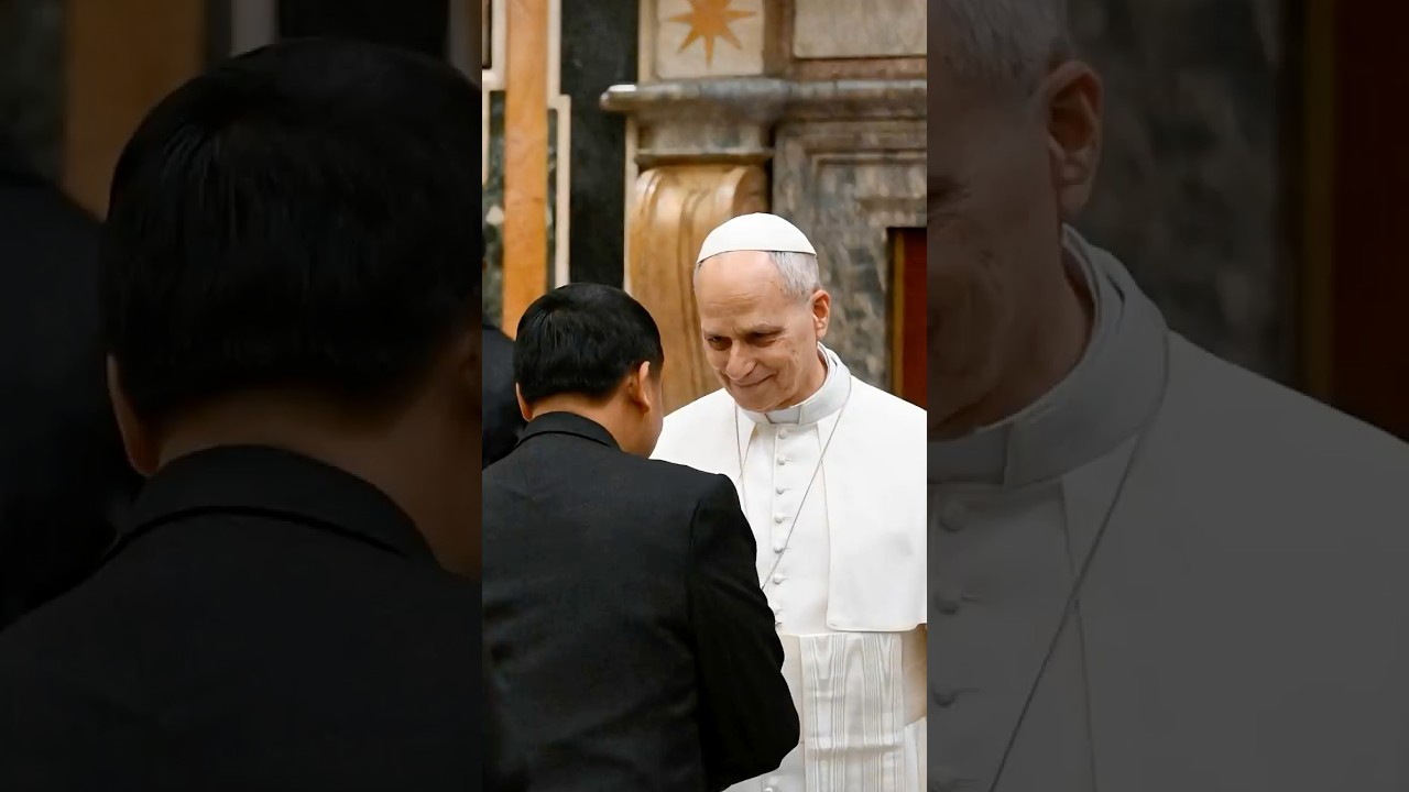 Pope to religious: Be a reflection of God&rsquo;s love in the world