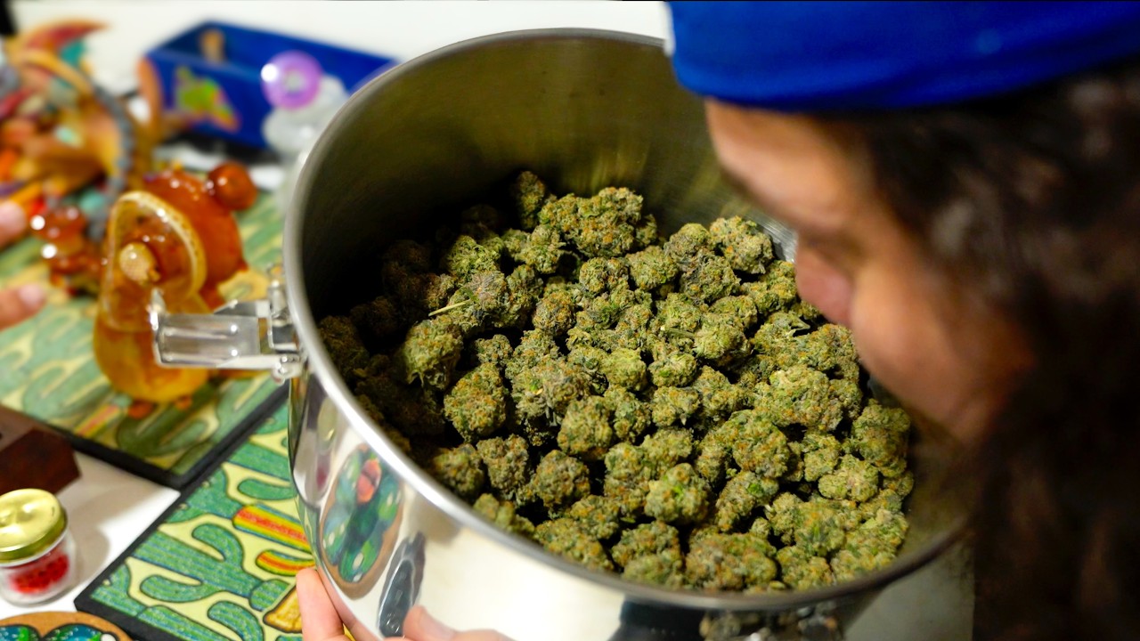 $2,000 Black Market WEED HAUL