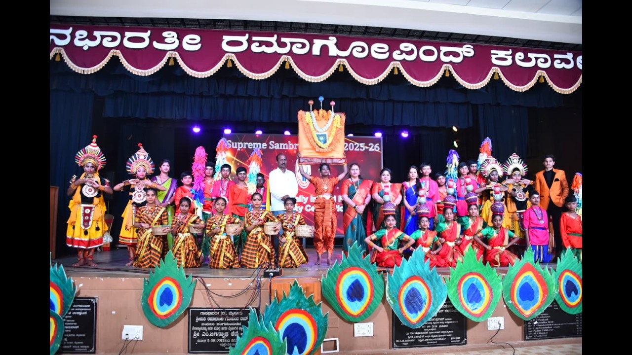 ಕರ್ನಾಟಕ ವೈಭವ 💛❤️| Folk Dance Tribute | Supreme Convent Mysore