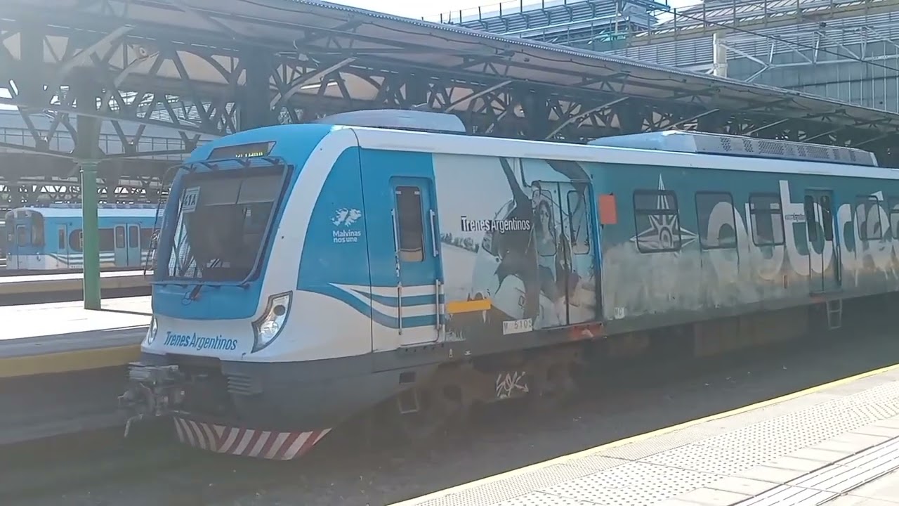 Railfanning at Plaza Constitución | By Tafa Tren