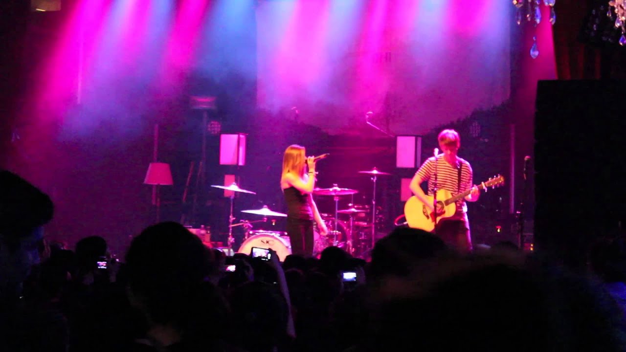 Chrissy Costanza and Dan Gow - 