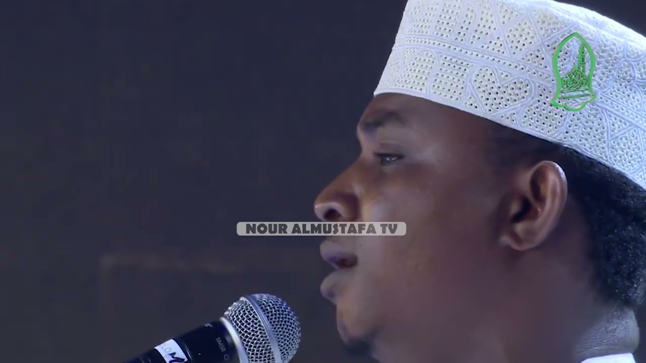 KASIDA MZURI SANA NABIA | MSOMAJI : HASSAN UWESU | AHLU ZAMAN DUBAI