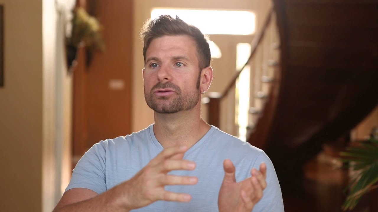 Sales Tip #10 - Features vs Benefits - Your customers don't care about features