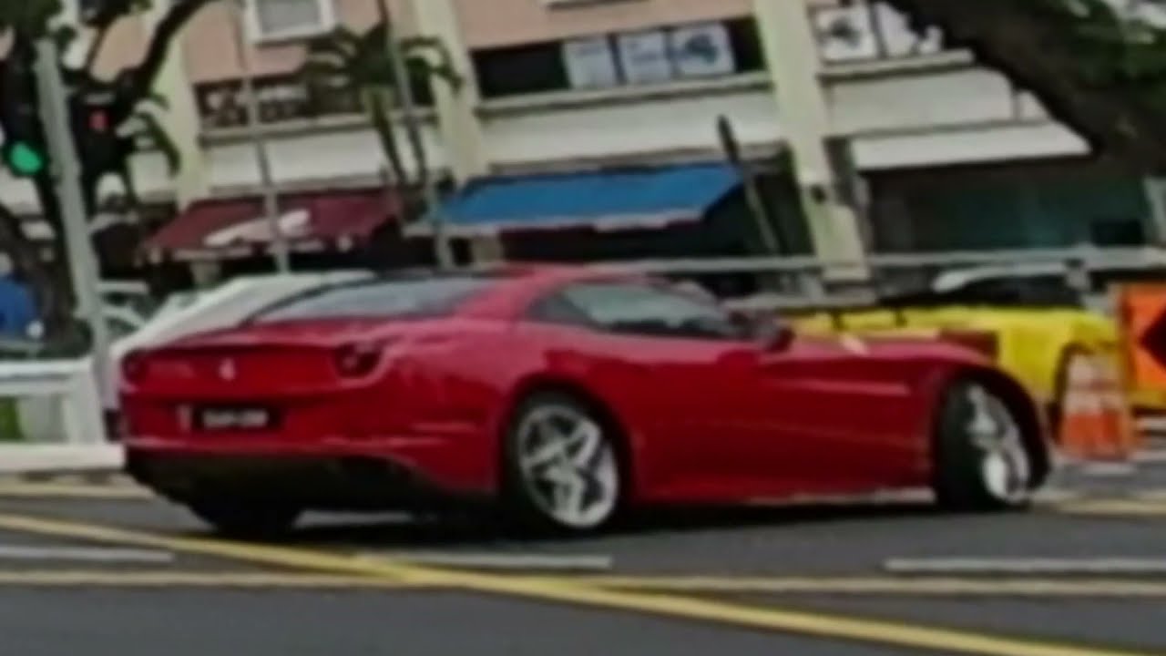 Lamborghini Gallardo spyder hits safety traffic cone
