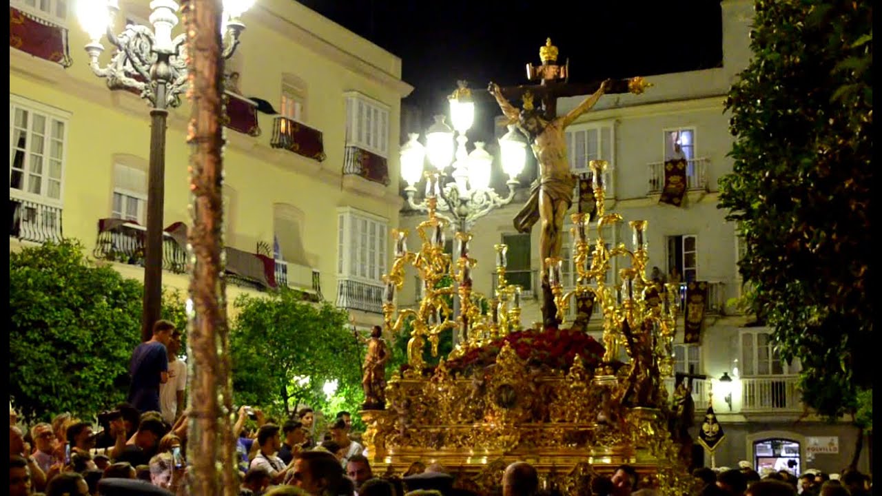 Salida extraordinaria del Señor de la Vera Cruz | Cádiz 2016 | Parte 2
