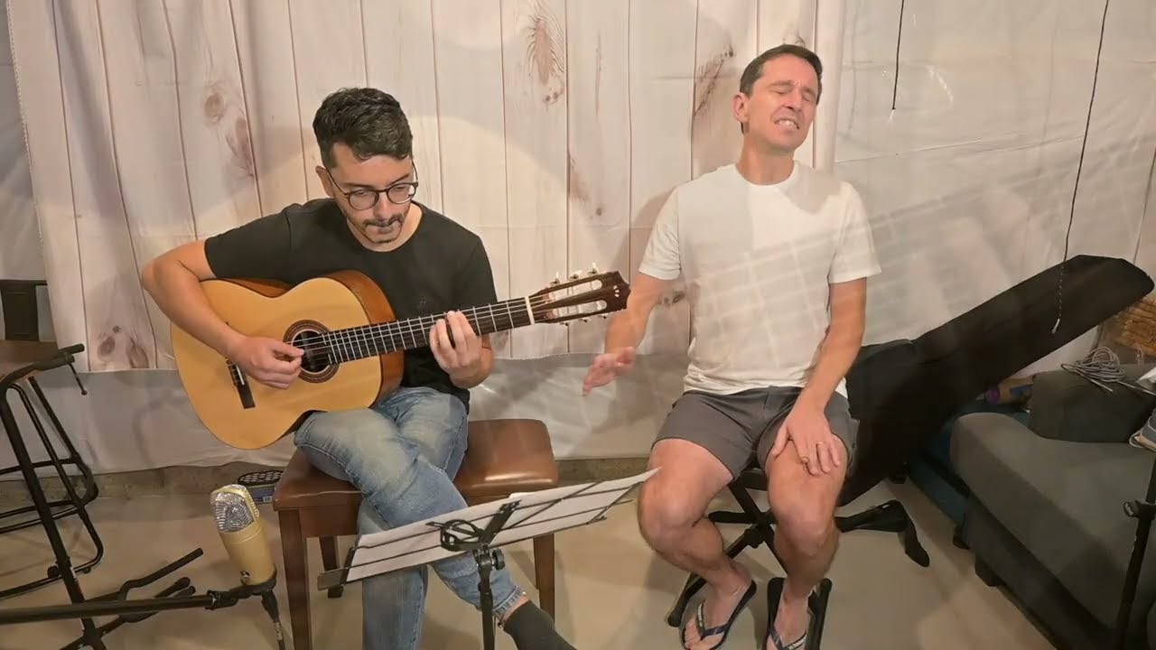 Tardes na Tailandia (Toninho Horta) by Bruno Perez (feat Rodrigo Zenun)